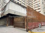 Local Comercial en Alquiler en Los Dos Caminos, Caracas