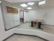 Local Comercial en Alquiler en Los Palos Grandes, Caracas