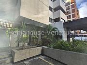 Local Comercial en Alquiler en Los Palos Grandes, Caracas