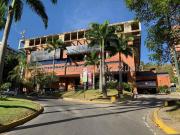 Local Comercial en Alquiler en Santa Fe Norte, Caracas