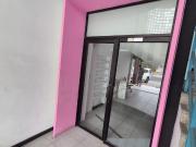 Local Comercial en Alquiler en Urdesa Central, 1 Baño,...