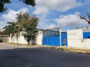 Local Comercial en Alquiler en Zona Industrial 2,...