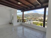 Local Comercial en ALQUILER plaza comercial 150m2 cumbayá