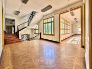 Local Comercial en Arriendo en Huérfanos Av. Brasil