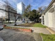 Local Comercial en Arriendo en Renato Sanchez/Av....