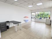 Local comercial en centro comercial Neocenter