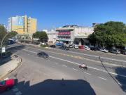 Local comercial en esquina y Dpto en planta alta de un...