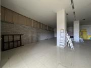 LOCAL COMERCIAL 555.60M2 EN LOMAS VERDES