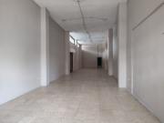 Local Comercial en planta baja de alquiler en ave Juan...