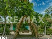 Local comercial en renta Central Park Lagunas