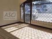 LOCAL COMERCIAL EN RENTA * PLANTA BAJA* ACCESOS A VÍAS...