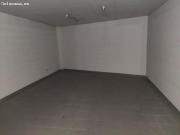 Local comercial en Valdeacederas: Espacio versátil y...