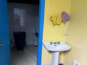 Local comercial en venta, con posibilidad de compra...