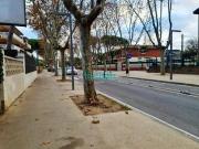 Local comercial en venta en avenida De la Pineda,...