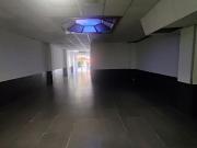 Local comercial en venta en avenida De Ramón y Cajal,...