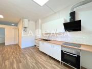 Local comercial en venta en avenida Meridiana,...