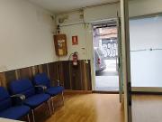 Local comercial en venta en calle Bòbiles, Hospitalet de...
