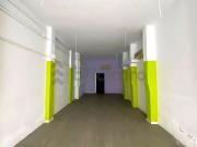Local comercial en venta en calle De Calàbria,...