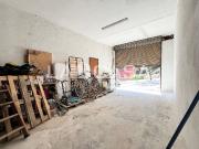 Local comercial en venta en calle De Goya, Badalona, de...