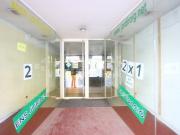 Local comercial en venta en calle De Guifré, Badalona,...