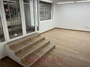 Local comercial en venta en calle De Guillem Tell,...