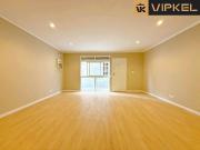 Local comercial en venta en calle De la Conca de Tremp,...