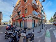 Local comercial en venta en calle De Les Flors,...