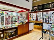 Local comercial en venta en calle De Lleó, Badalona, de...