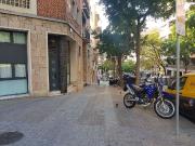 Local comercial en venta en calle De Los Castillejos,...
