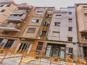 Local comercial en venta en calle Font, Hospitalet de...