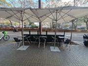 Local comercial en venta en calle Gran Via de Carles...