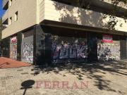 Local comercial en venta en calle Josep Soldevila,...