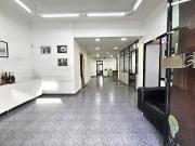 Local comercial en venta en calle Pau Casals, Ripollet,...