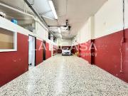 Local comercial en venta en carretera De Santa Coloma,...