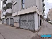 Local comercial en venta en Cerdanyola del Vallès, de 77...