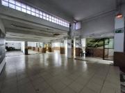 Local comercial en Venta en Opañel