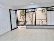 Local Comercial en Venta en Plaza Comercial