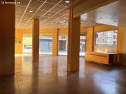 LOCAL COMERCIAL ESQUINERO DE GRANDES DIMENSIONES 729 m2