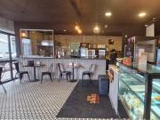 Local comercial primera línea en Av Irarrazabal