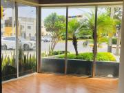 Local comercial puerta a calle, excelente ubicación