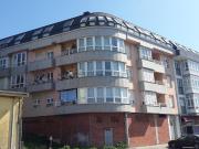 Local comercial y piso en Cee, A Coruña