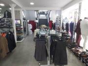 Local commercial 200 m²