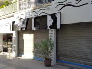Local commercial 250 m²