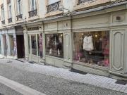 LOCAL COMMERCIAL 38200 VIENNE CENTRE VILLE À Louer:...