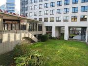 Local commercial 875 m²