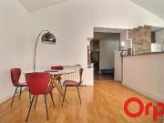 Local commercial avec un aménagement en habitation