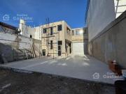 Local con Entrada Para Camiones, con Fondo, Jardín,...