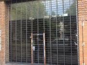 Local con oficinas y sala de reunión