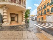 Local con plaza de garaje en Av de Andalucía