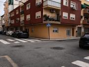 Local convertido en vivienda haciendo esquina NUEVO A...